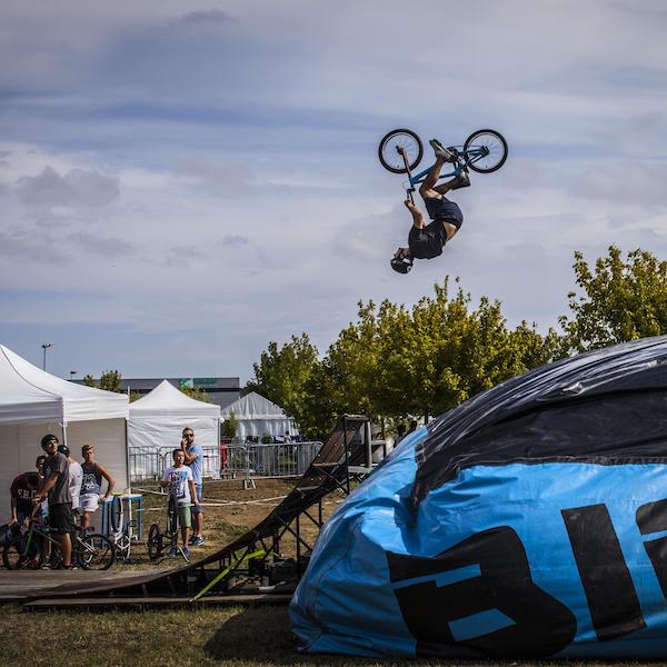 Big Air Bag BMX Freestyle