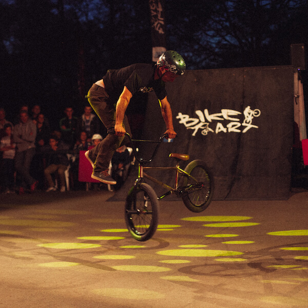 Spectacle flatland