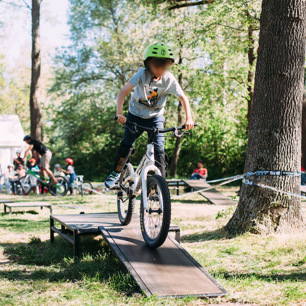 Initiation vélo trial évènement