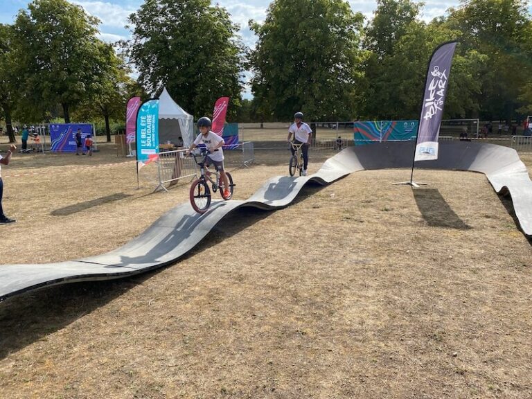 pumptrack skate